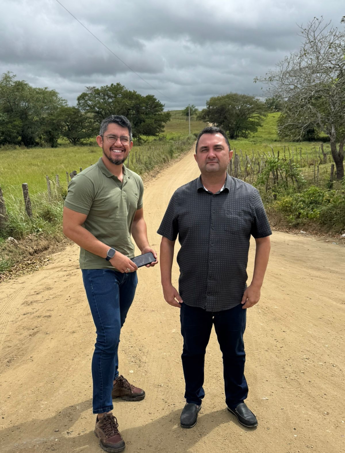 Prefeito realiza inspeção em estrada que liga Juarez Távora ao Sítio Bebedouro